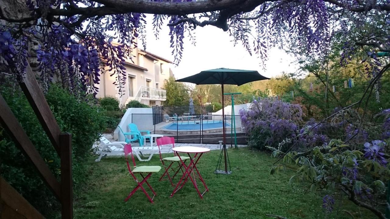 Chambre A Louer Chez L'Habitant Payre Bagian luar foto